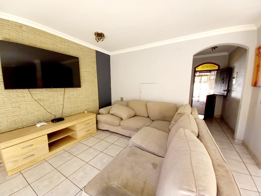 2 Bedroom Property for Sale in Potchefstroom North West